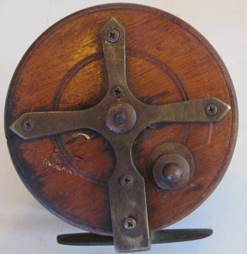 Very old wooden fishing reel STUNNING !!!