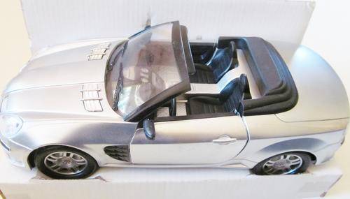 SPEED KING Battery Opperated Car. With sounds and Lights.  Doors opens. Good Quality.