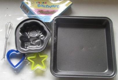 Non stick BAKING SET Perfect for the holidays- Shipping R40, additional items are FREE