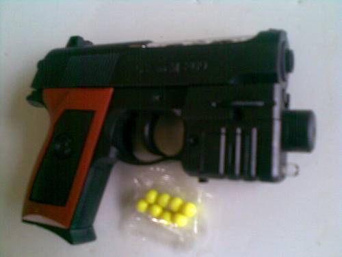 Small BB gun with lazer scope and free pellets. Postage only R30 and R10 per additional item