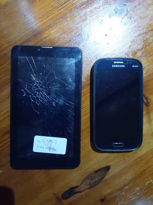 Cellphone Lot - (Insurance Claims)