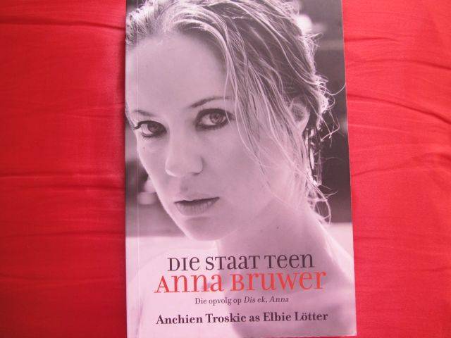 DIE STAAT TEEN ANNA BRUWER