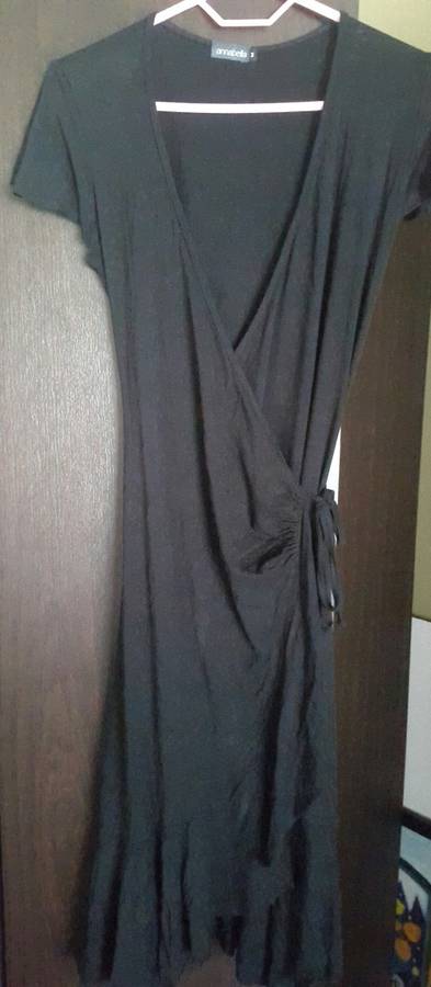 Boutique Black wrap around Maternity Dress Size M * Never worn