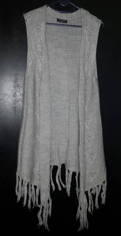 Rene Taylor Grey sleeveless knitted jacket * Size 16/40