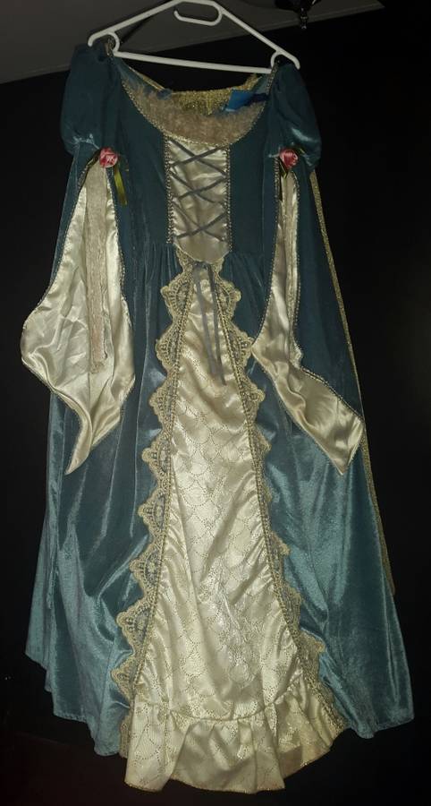 Medieval Princess girls party dress * Value R900