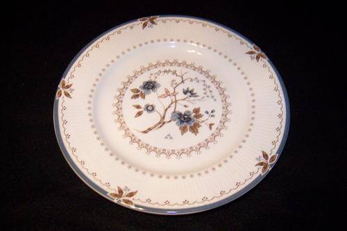 Royal Doulton Fish Plate (Old Colony)