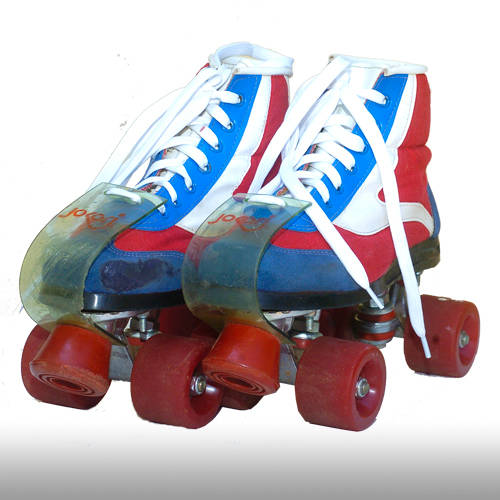 80's RETRO ROLLER SKATES - SIZE 6 - GOOD CONDITION
