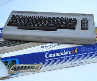 RETRO COMMODORE 64 MOTHERLOAD - THE ULTIMATE COLLECTION OF VINTAGE COMMODORE COMPUTERS