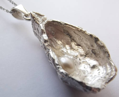 Knysna Lagoon Oyster with Freshwater Pearl
