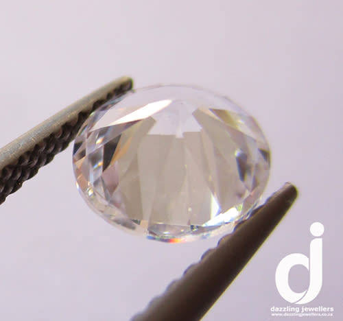 Cubic Zirconia Diamond Simulant.Round. 7mm | 2.05ct |