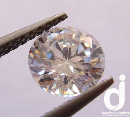Cubic Zirconia Diamond Simulant.Round. 7mm | 2.05ct |