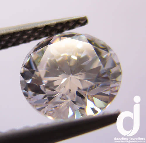 Cubic Zirconia Diamond Simulant.Round. 7mm | 2.05ct |