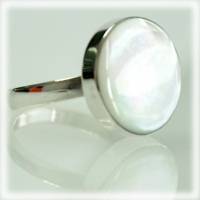 ****discounted 50%****MOTHER OF PEARL STERLING SILVER RING****