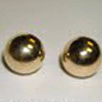 Beautiful 10mm solid 9ct gold half ball stud