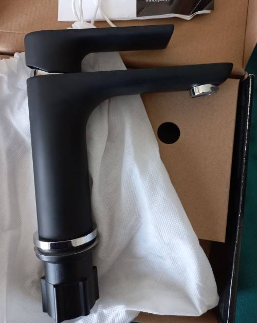 Bijiou Geneva Basin Mixer short body black - Sergie only