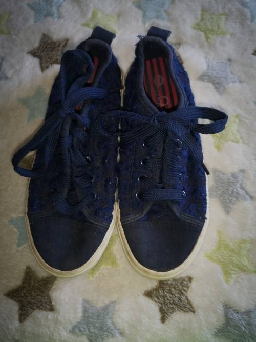 Girls sneakers size13