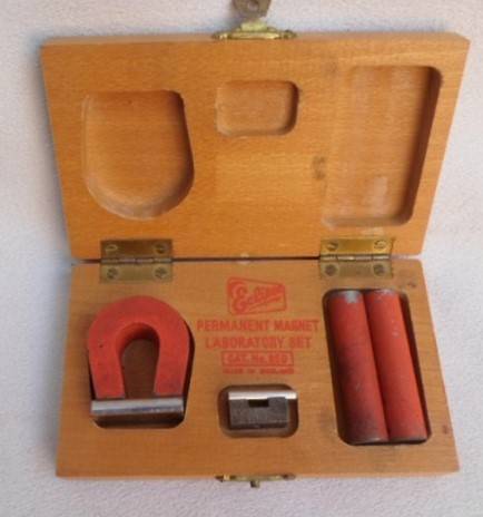 VINTAGE ECLIPSE PERMANENT MAGNET LABORATORY SET IN WOODEN BOX!!