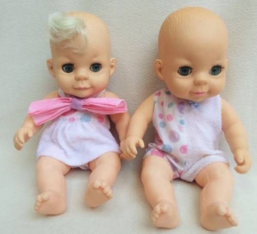 FOR ELWINA ONLY TWO CUTE 1995 DOLLIES IN ORIGINAL OUTFITS!!