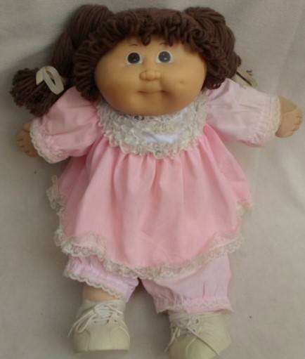 A CPK FIND!!  TRI-ANG, SOUTH AFRICA CABBAGE PATCH DOLL IN COMPLETE ORIGINAL OUTFIT! 1984 - RARE!!