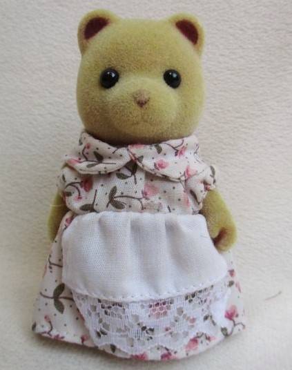 COLLECTABLE SYLVANIAN FOREST FAMILIES - MAMA BEAR!!