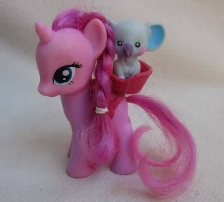 HASBRO G4 MY LITTLE PONY  - TWINKLESHINE WITH PET ON BACK!!