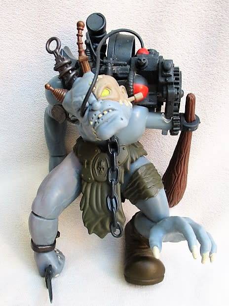 RARE ACTION FIGURE - TROGLOKHAN (FREAKENSTEIN) FROM THE 1998 SF MOVIE SMALL SOLDIERS !!