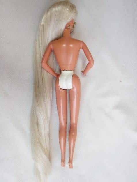 STUNNING BARBIE FIND - A 1995 JEWEL HAIR BARBIE WITH THE LONGEST HAIR EVER!!