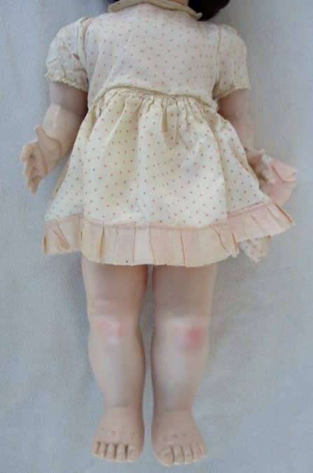VINTAGE PEDIGREE 'BRIGHTON BELLE' WALKIE TALKIE DOLL  - HEAD AND EYES MOVE FROM SIDE TO SIDE!