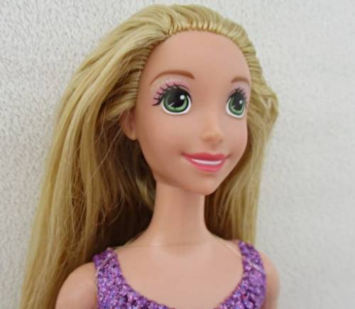 A MATTEL BARBIE DISNEY PRINCESS - SPARKLE RAPUNZEL