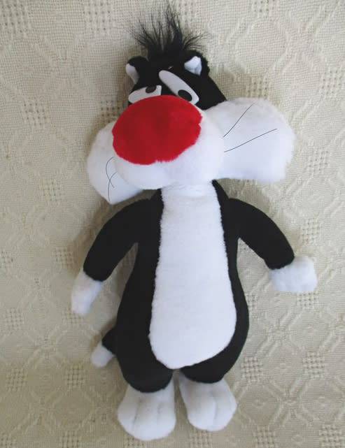 A NICE SIZED 40CM TALL SYLVESTER FROM LOONEY TUNES' TWEETY AND SYLVESTER!!
