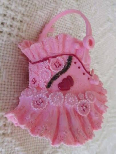 RARE - HASBRO G2 MY LITTLE PONY  - SECRET TALE WITH 'GEMS' IN EYES AND ADDED SADDLE