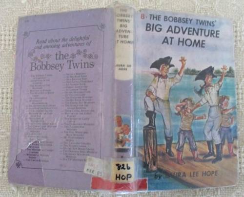 1960 HARDCOVER - THE BOBBSEY TWINS' BIG ADVENTURE AT HOME BY LAURA LEE HOPE!!