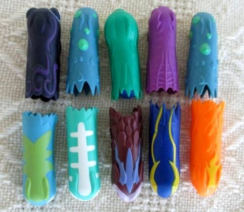 TEN COLLECTABLE 2013 JAKKS SLUGTERRA HOLLOW FINGER PUPPETS