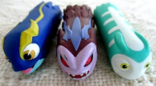 TEN COLLECTABLE 2013 JAKKS SLUGTERRA HOLLOW FINGER PUPPETS