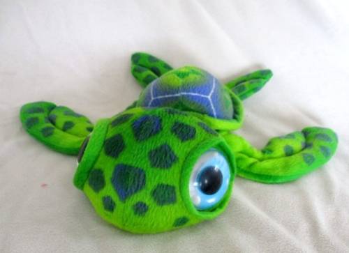 A CUTE TURTLE WITH BIG, BEAUTIFUL EYES!