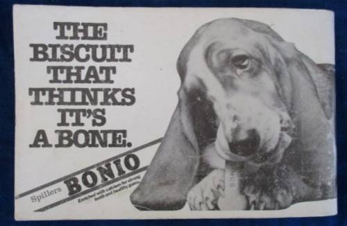 1982/83 NO.s 34 & 35 - FRED BASSET - I HAVEN'T SEEN THIS LOVABLE HOUND FOR QUITE A WHILE!