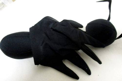 AN UNUSUAL FOLKTAILS GLOVE/HAND PUPPET ANT - A REAL CREEPY CRAWLY!
