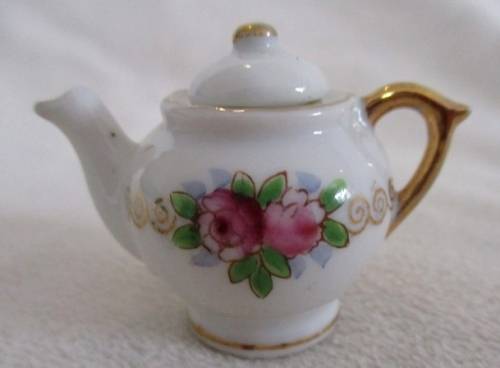 THE PRETTIEST, DELICATE PORCELAIN TEA SET TO DISPLAY WITH YOUR COLLECTABLE BEARS AND DOLLS!
