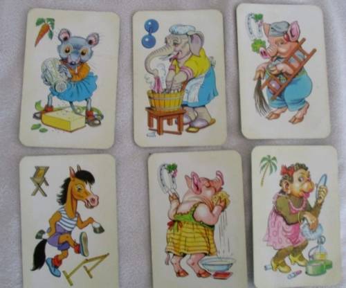 A COMPLETE SET OF VINTAGE 1970 ZWARTE PIET PLAYING CARDS IN BOX (DUTCH VERSION OF OLD MAID)