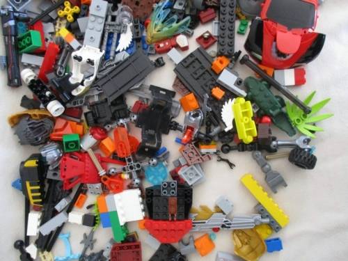 BARGAIN TIME! - LOT 2 - WELL OVER 400 PIECES OF REAL LEGO!!