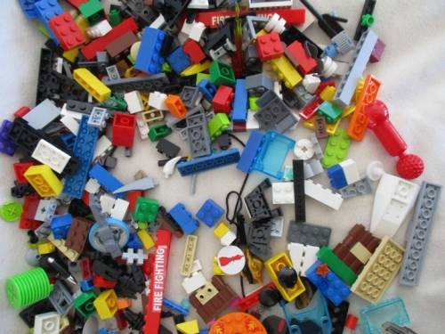 BARGAIN TIME! - LOT 3 - WELL OVER 500 PIECES OF REAL LEGO!!
