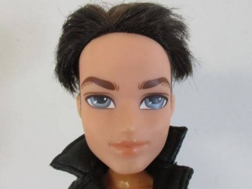 2003 MGA BRATZ BOYZ DOLL DYLAN WITH FUNKY HAIRSTYLE
