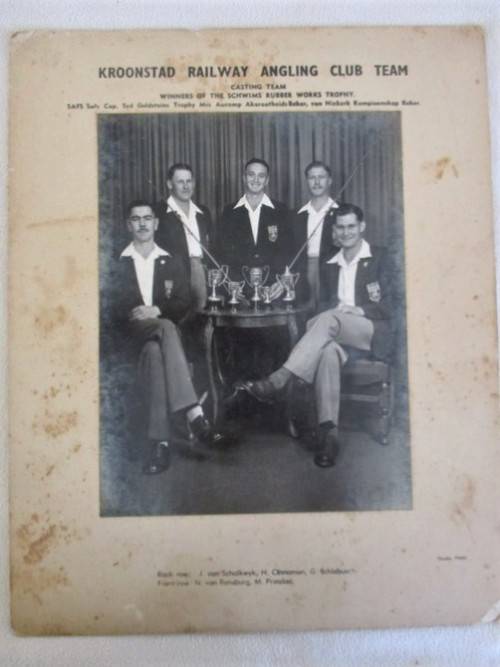 FOR DAMIENCOLL ONLY - A VINTAGE PHOTOGRAPH OF KROONSTAD RAILWAY ANGLING TEAM - CIRCA 1940's/50's