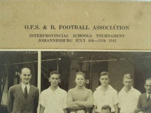 FOR DAMIENCOLL ONLY - 1942 - A VINTAGE PHOTOGRAPH OF THE O.F.S & B. FOOTBALL ASSOCIATION
