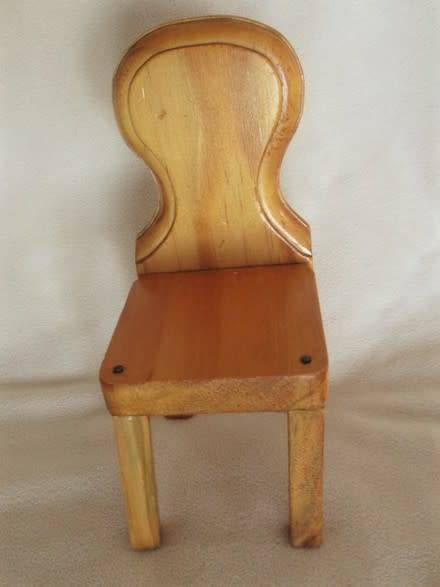 THREE SOLID WOODEN CHAIRS TO POSE YOUR BARBIES OR SMALL BEARS