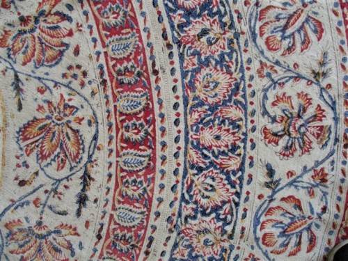 VINTAGE HAND BLOCKED PRINTED (NATURAL DYED) PERSIAN GHALAMKAR TABLE CLOTH/THROW - SIGNED