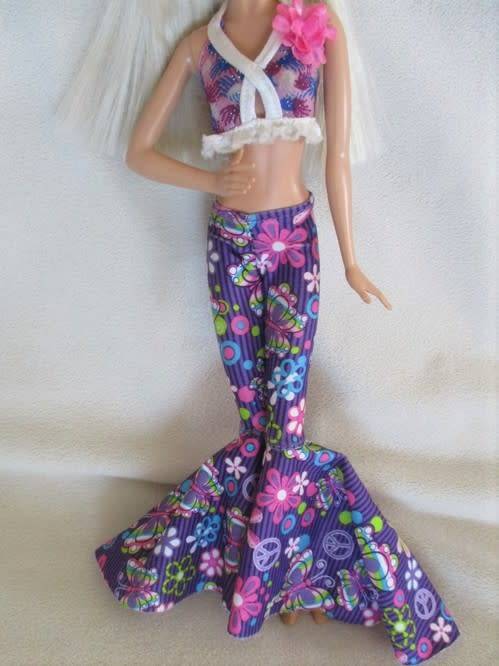 STUNNING MATTEL BARBIE DOLL WITH BANGS AND "REAL" LASHES IN THE CUTEST 1960's STYLE BELL BOTTOMS!