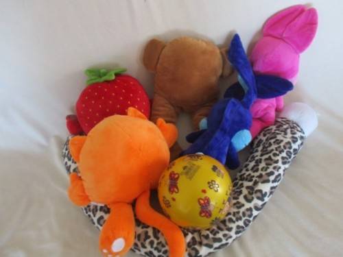 FUN TIME FOR FIDO - A BATCH OF TOYS FOR YOUR BEST FRIEND!!