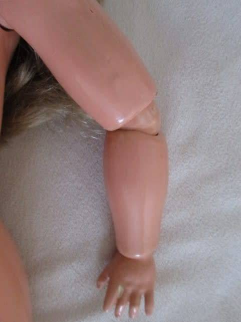 ANTIQUE 58CM TALL GERMAN? DOLL WITH BISQUE HEAD, COMPOSITION BODY, BALL JOINTED ELBOWS AND KNEES!!