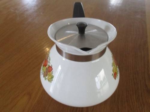 RARE - 6-CUP CORNINGWARE STOVE TOP TEAPOT - SPICE O' LIFE (FRENCH SPICE)